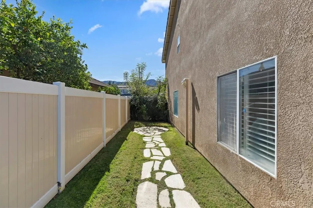 825 Derby, Corona, California 92882 home-pic-53