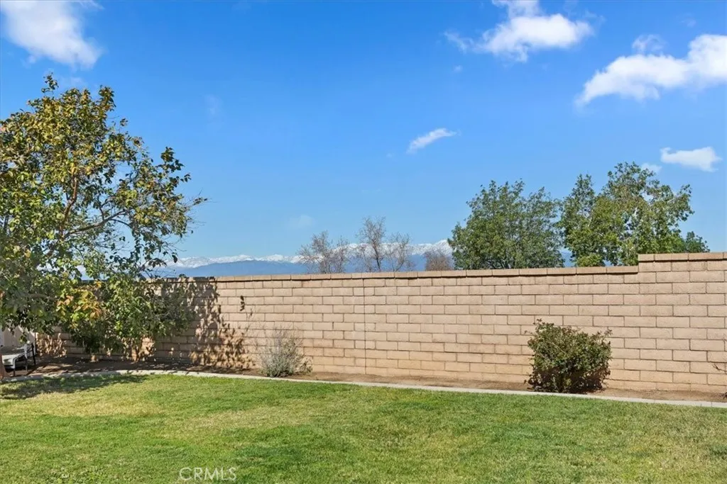 825 Derby, Corona, California 92882 home-pic-48