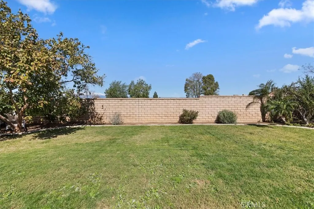825 Derby, Corona, California 92882 home-pic-49