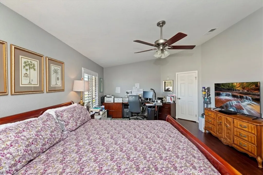 825 Derby, Corona, California 92882 home-pic-39