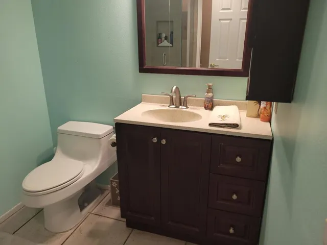 Upgraded Guest Bath