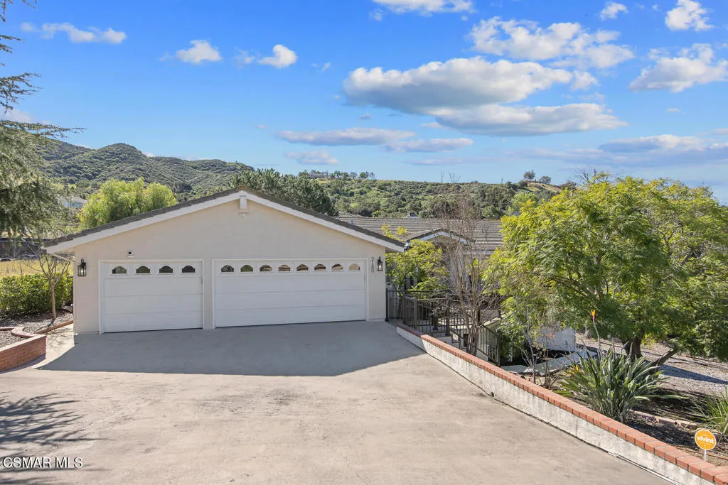 2180 Speck Lane, Newbury Park, California 91320 home-pic-1