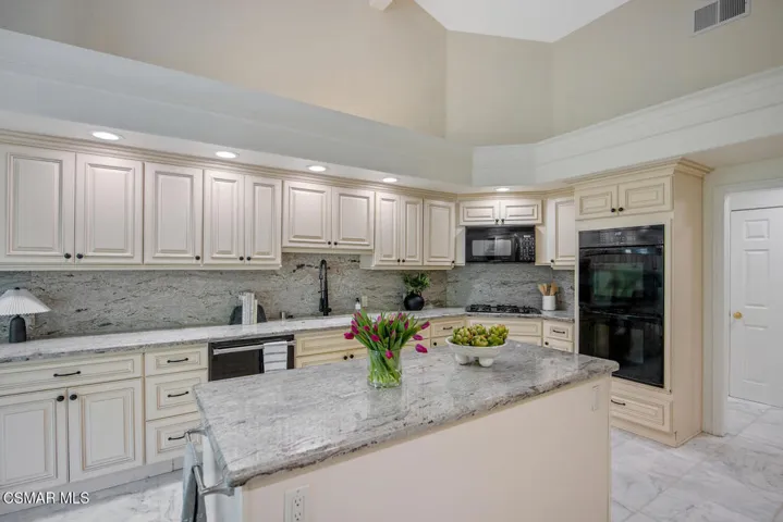 2180 Speck Ln Thousand Oaks CA-large-032