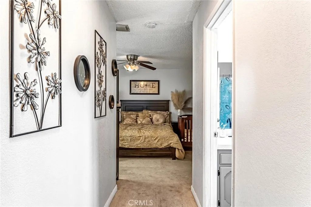 4883 E Geary Street, Fresno, California 93725 home-pic-17