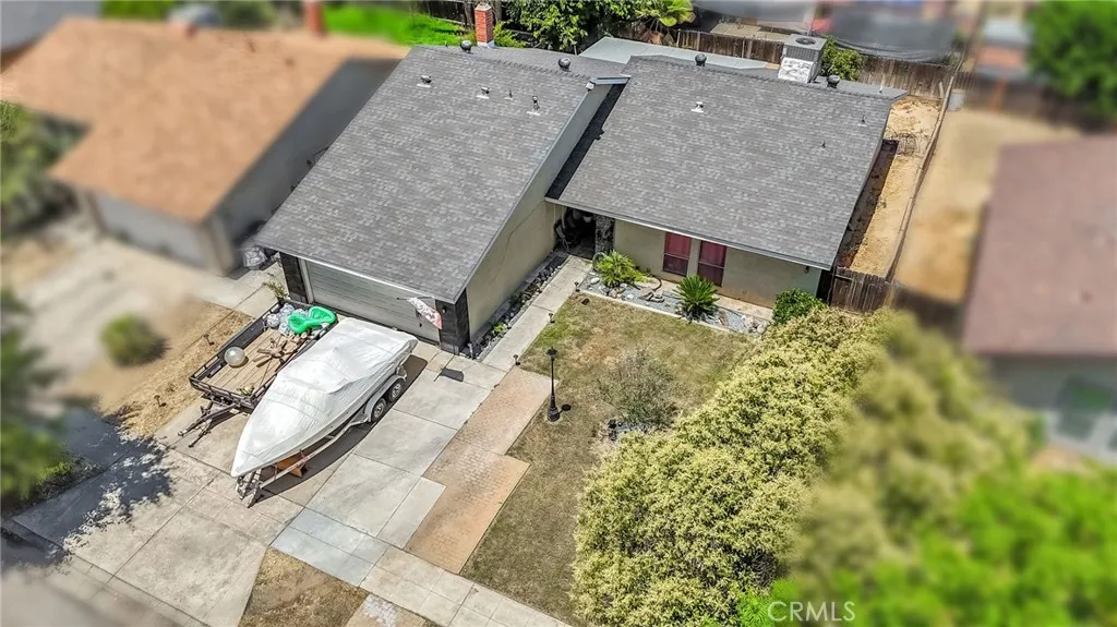 4883 E Geary Street, Fresno, California 93725 home-pic-28