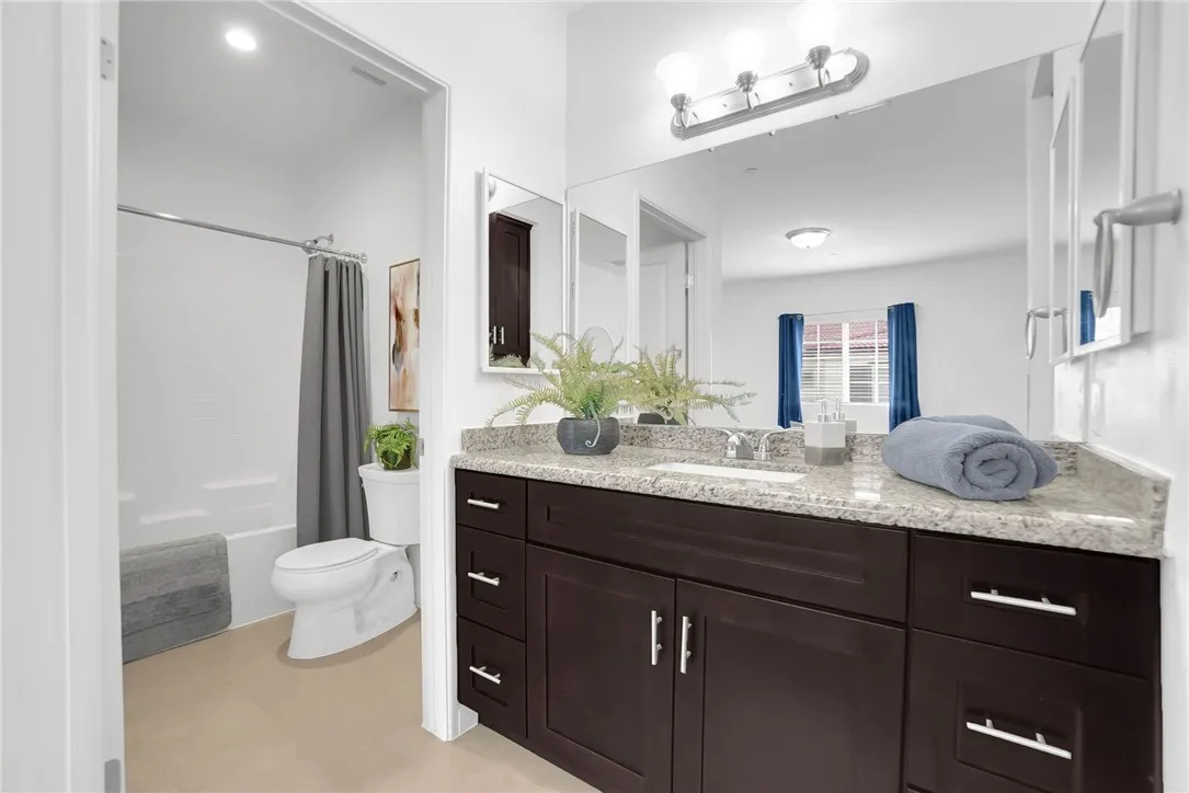 1452 S White Avenue 2, Pomona, California 91766 home-pic-18