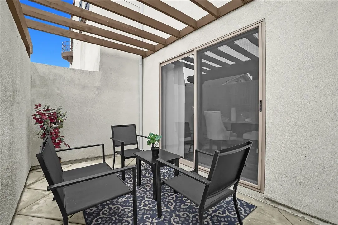 1452 S White Avenue 2, Pomona, California 91766 home-pic-8