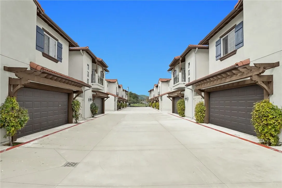 1452 S White Avenue 2, Pomona, California 91766 home-pic-24