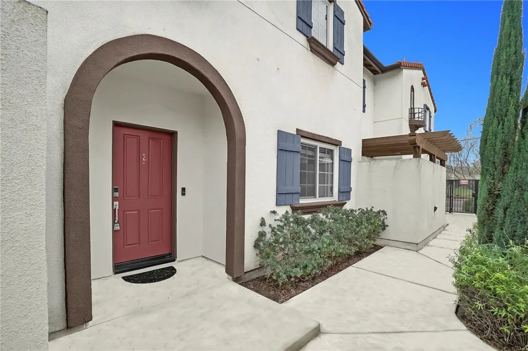 1452 S White Avenue 2, Pomona, California 91766 home-pic-2