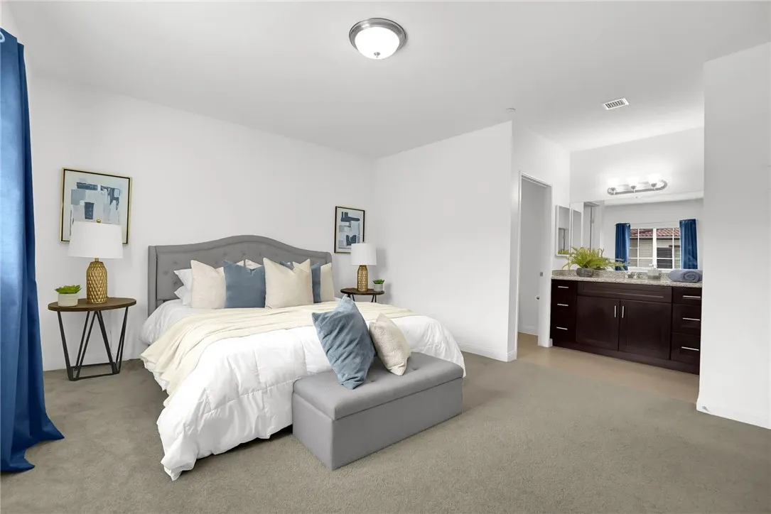 1452 S White Avenue 2, Pomona, California 91766 home-pic-16