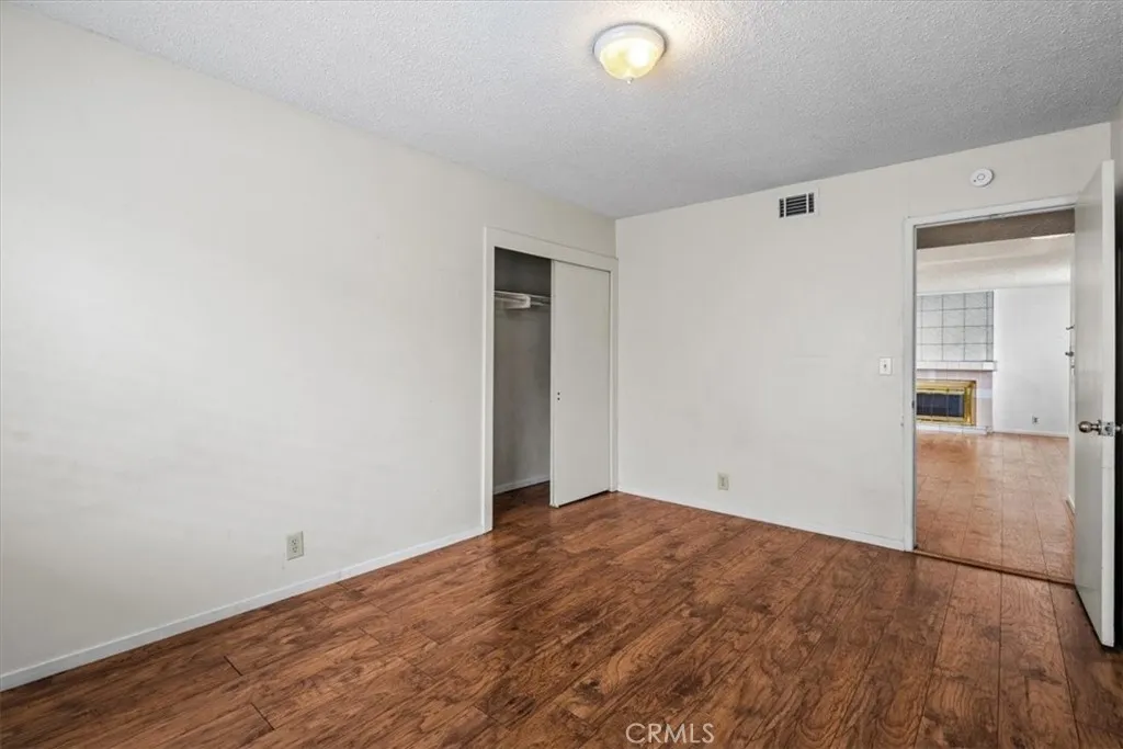 21403 Catskill Avenue, Carson, California 90745 home-pic-13