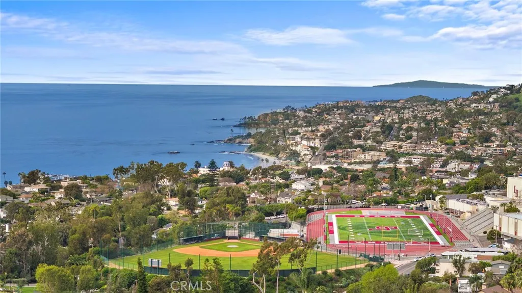980 Temple Hills, Laguna Beach, California 92651 home-pic-32