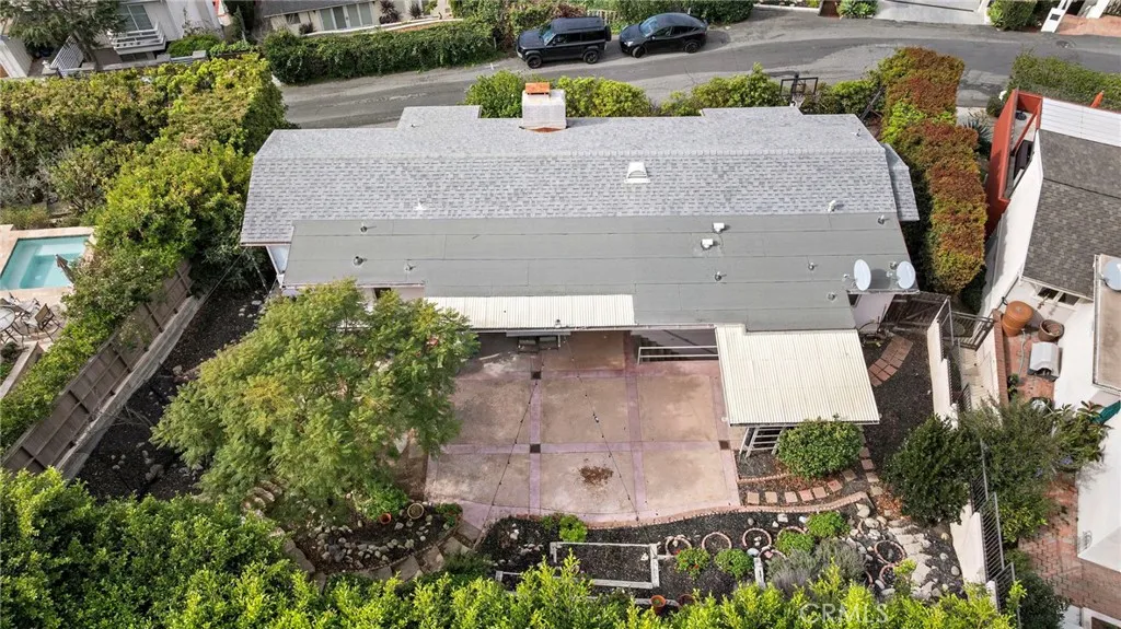 980 Temple Hills, Laguna Beach, California 92651 home-pic-26