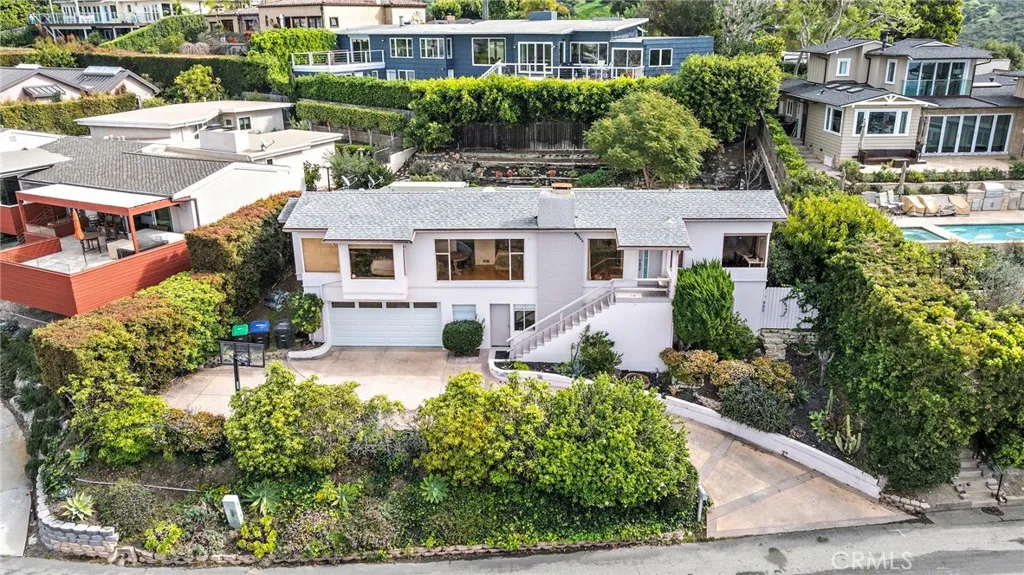 980 Temple Hills, Laguna Beach, California 92651 home-pic-23