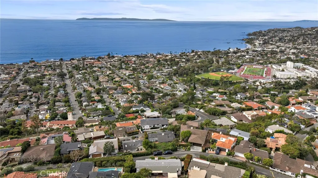 980 Temple Hills, Laguna Beach, California 92651 home-pic-30