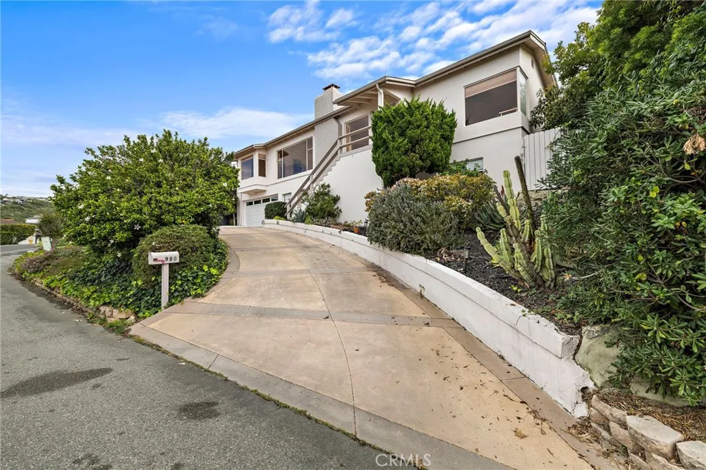 980 Temple Hills, Laguna Beach, California 92651 home-pic-33