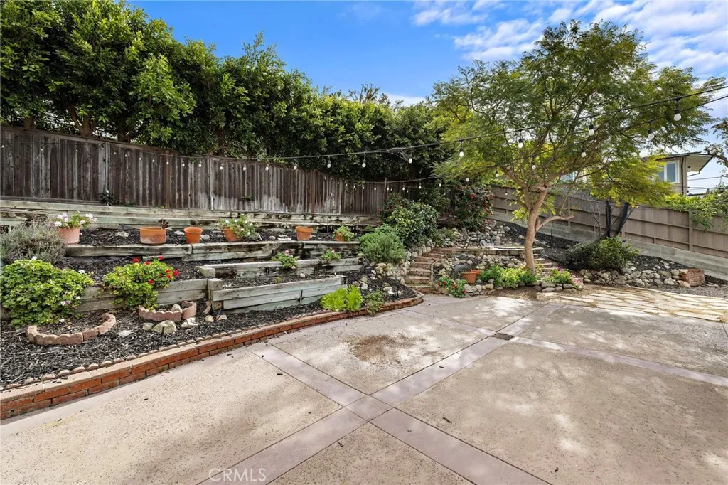 980 Temple Hills, Laguna Beach, California 92651 home-pic-42
