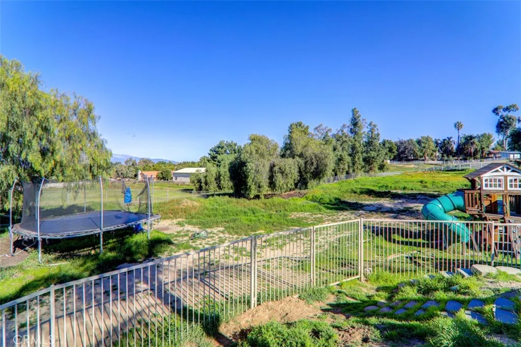 16950 Scottsdale, Riverside, California 92504 home-pic-40