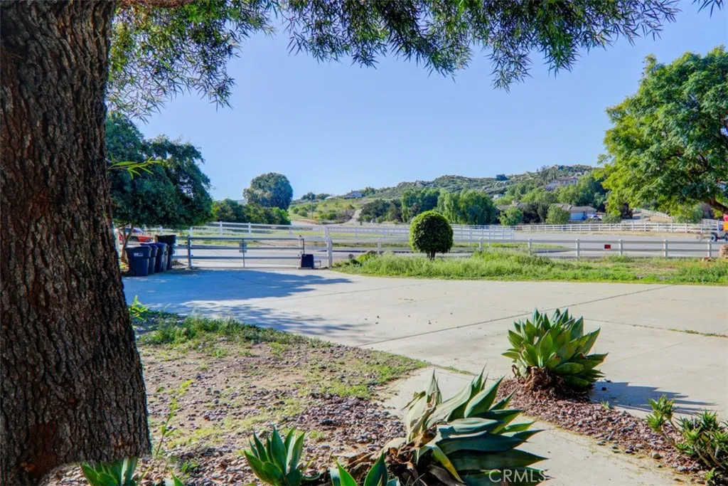 16950 Scottsdale, Riverside, California 92504 home-pic-12