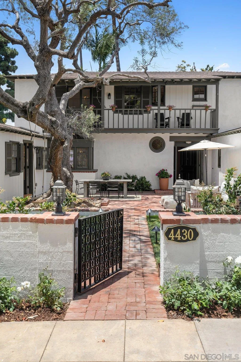 4430 Arista St, San Diego, California 92103 home-pic-3