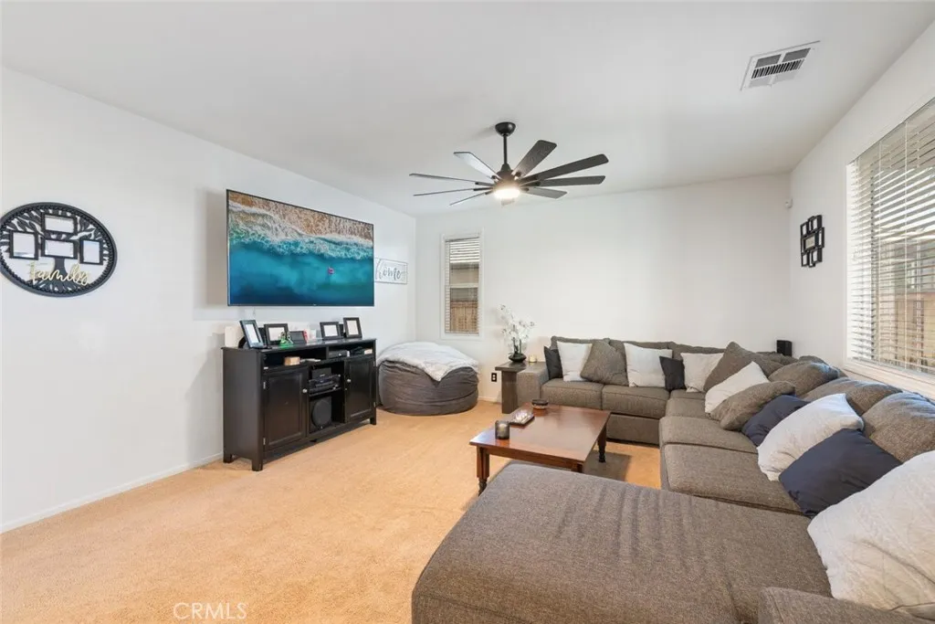 29522 Mascot, Lake Elsinore, California 92530 home-pic-16