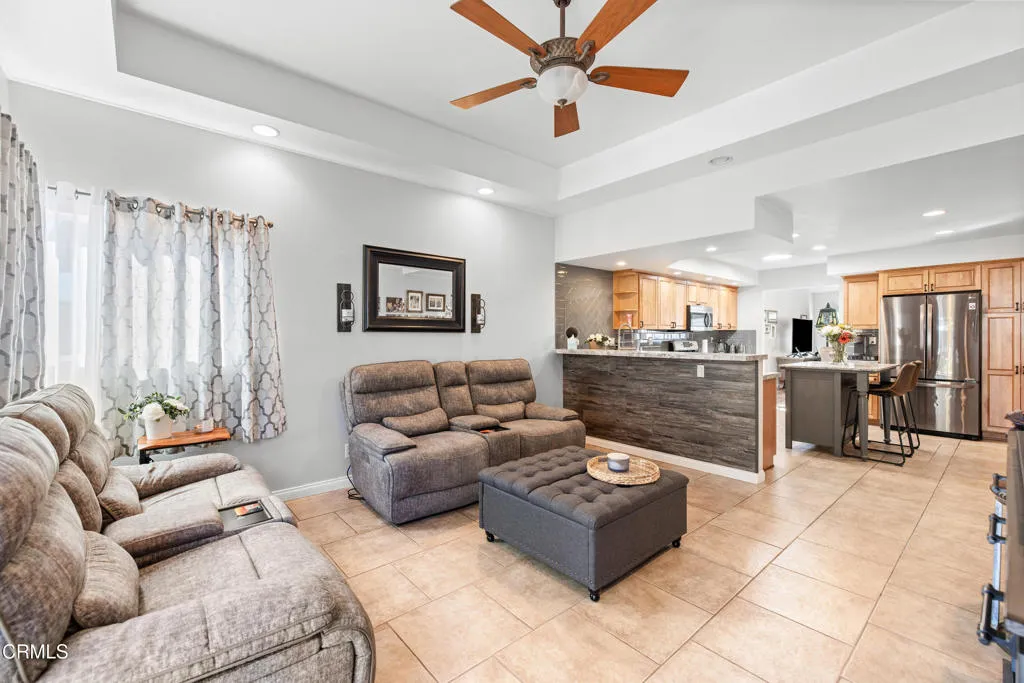 1420 Joliet Place, Oxnard, California 93030 home-pic-5