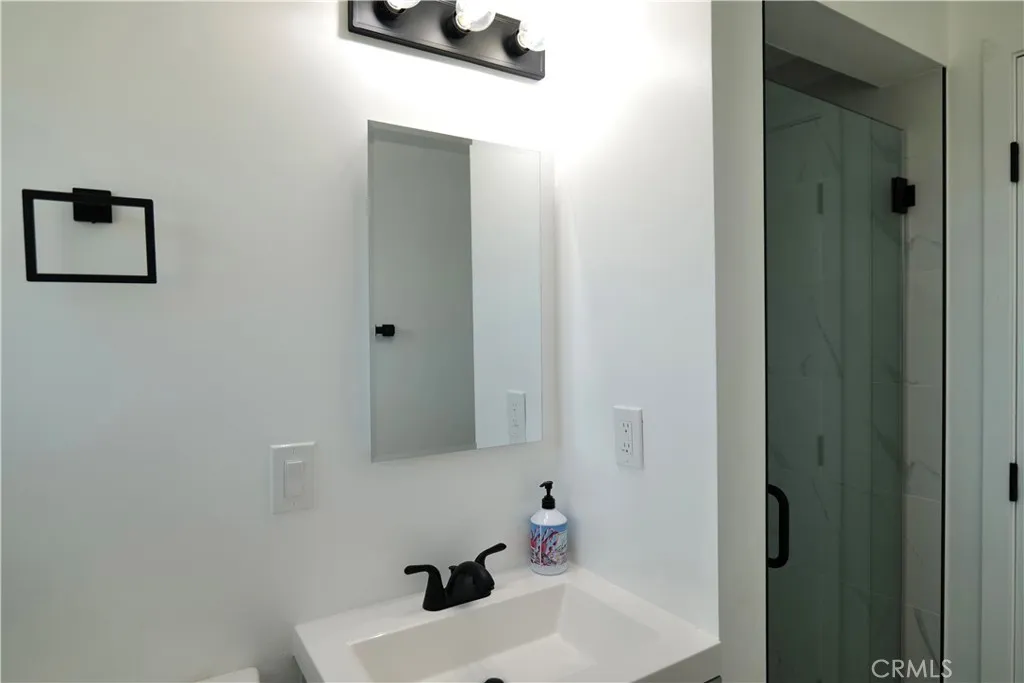 853 N Jasmine, Ontario, California 91762 home-pic-21