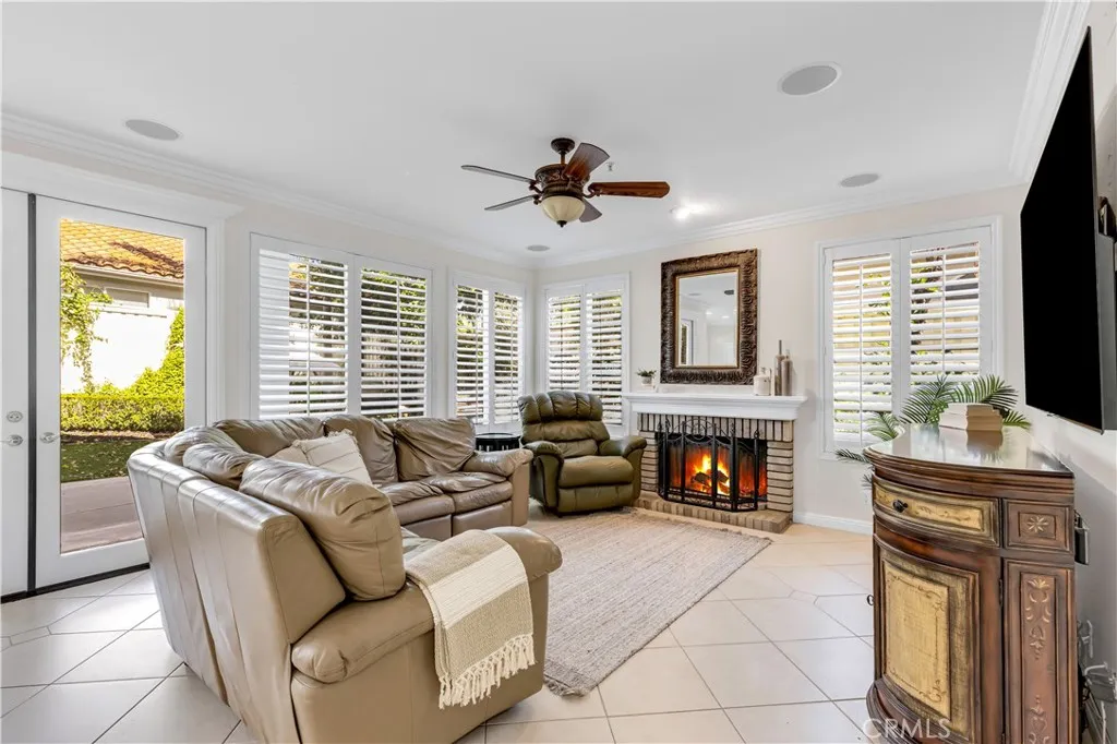 304 La Fremontia, San Clemente, California 92672 home-pic-21