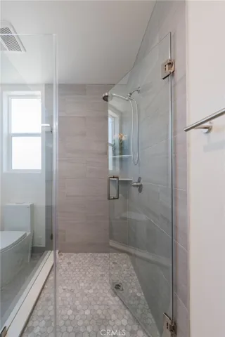 712 1/2 N Chestnut Ave, Los Angeles, California 90042