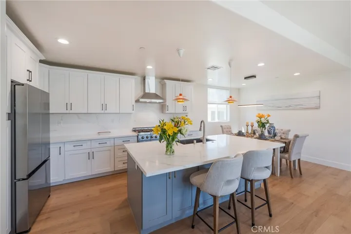 712 1/2 N Chestnut Ave, Los Angeles, California 90042