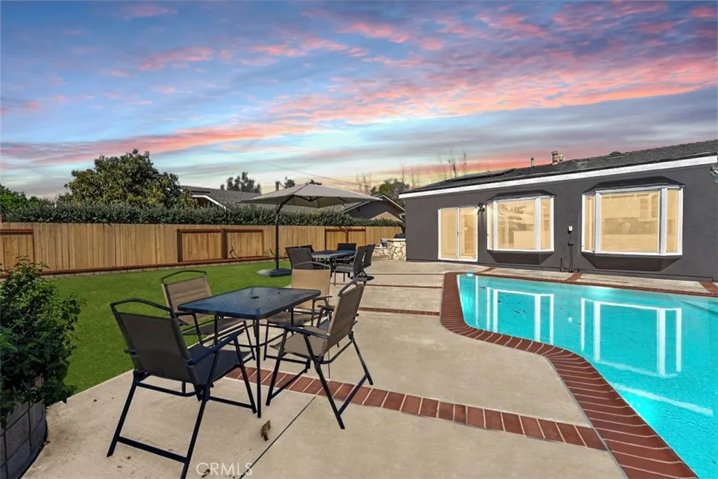 17922 Romelle, Santa Ana, California 92705 home-pic-49