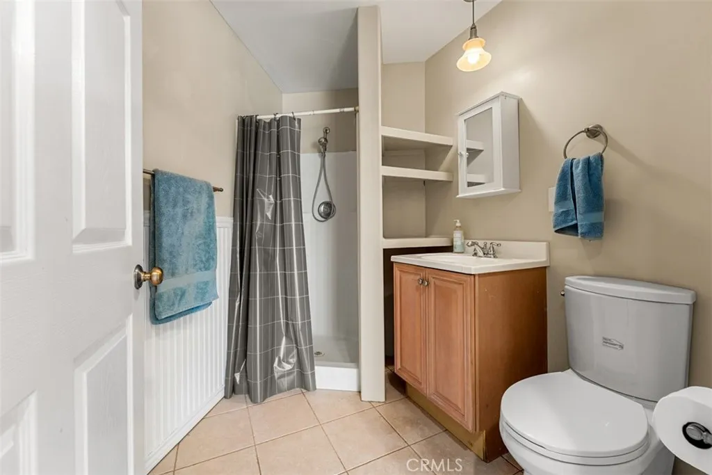 17922 Romelle, Santa Ana, California 92705 home-pic-34