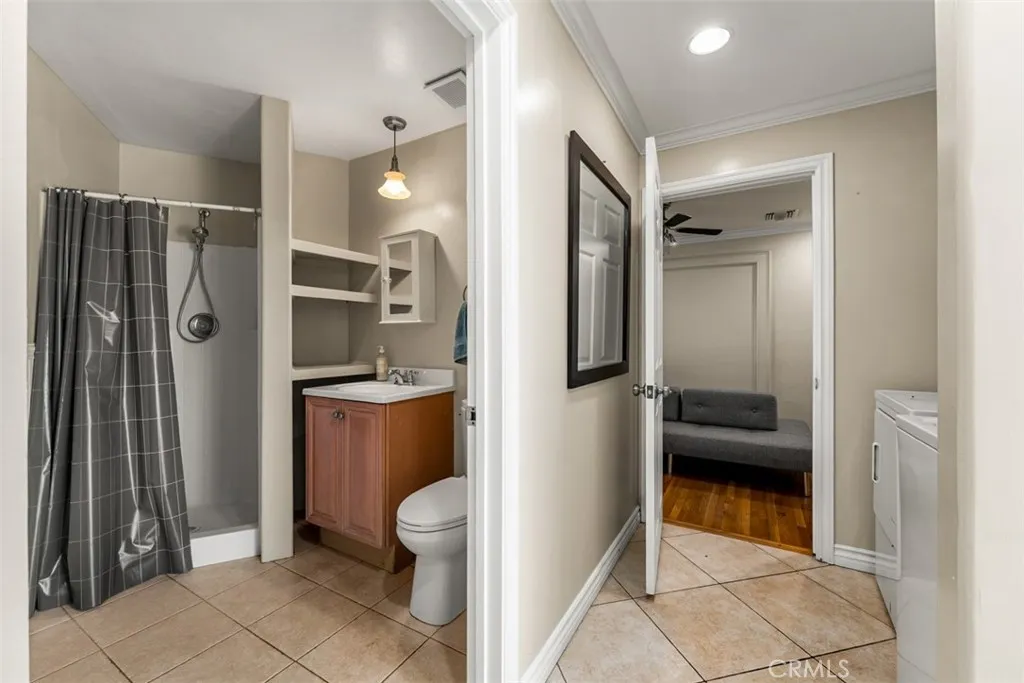 17922 Romelle, Santa Ana, California 92705 home-pic-35