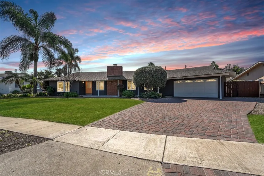 17922 Romelle, Santa Ana, California 92705 home-pic-1