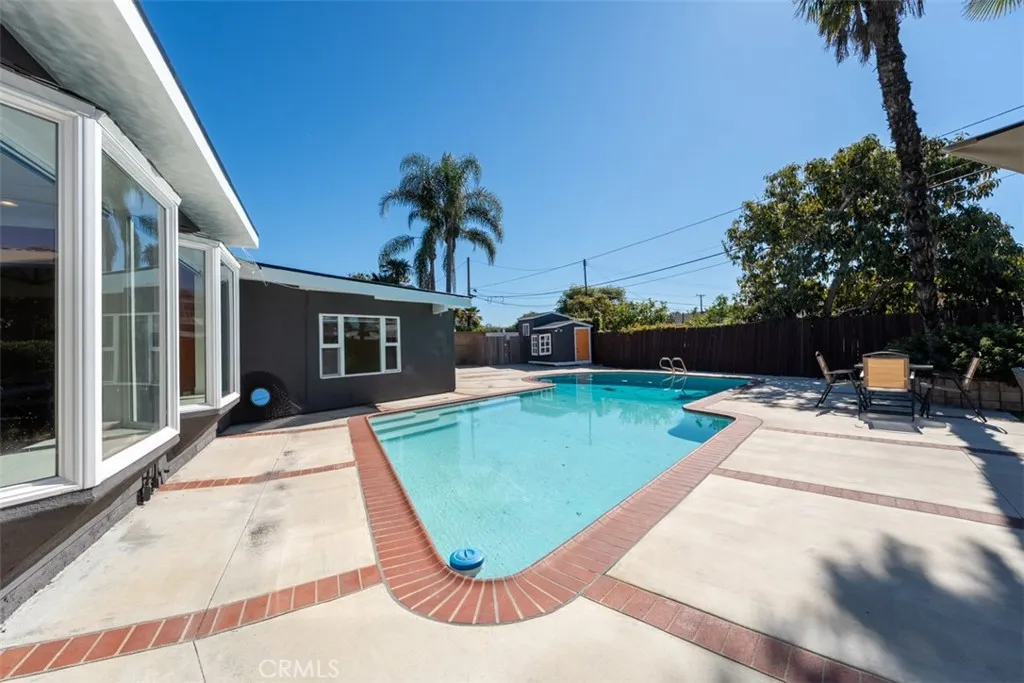 17922 Romelle, Santa Ana, California 92705 home-pic-52