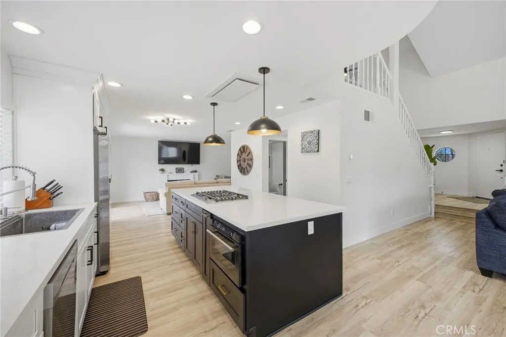 30945 Sawgrass Court, Temecula, California 92592 home-pic-6