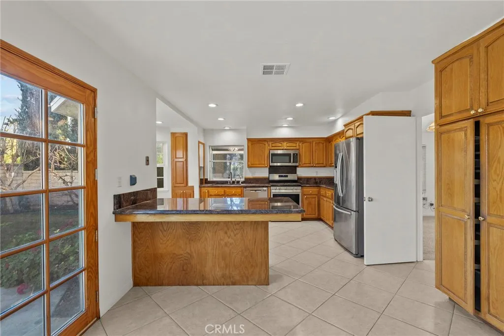 25550 Old Course Way, Valencia, California 91355 home-pic-17