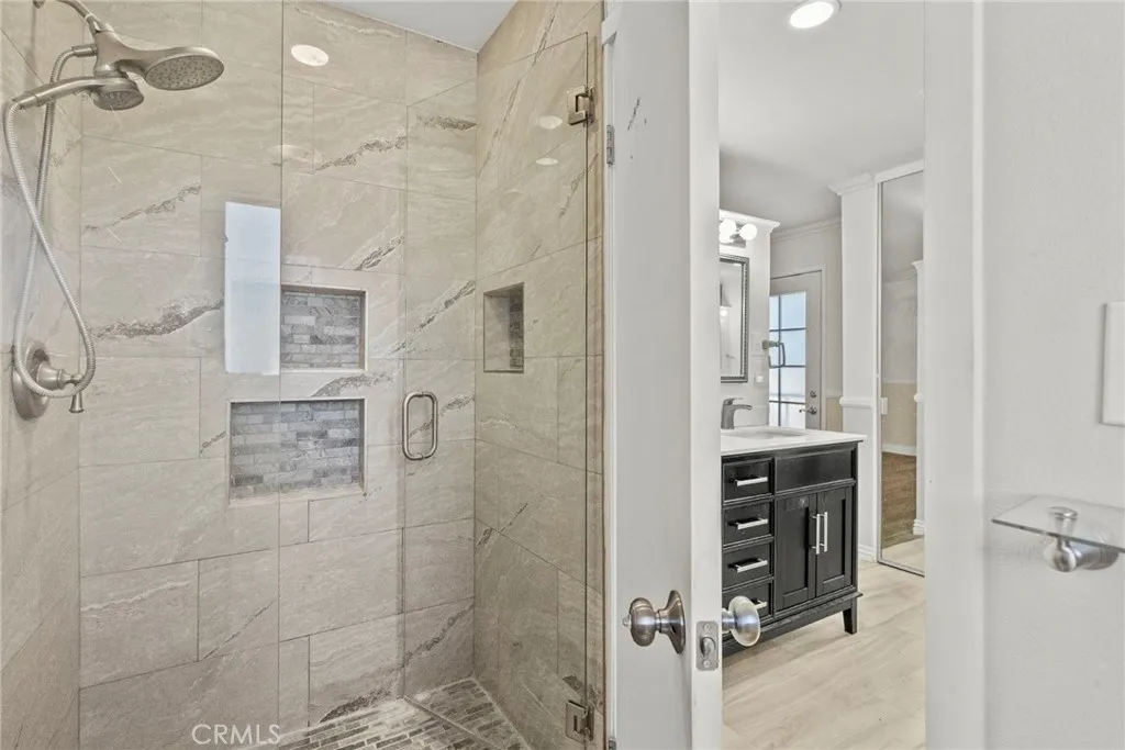 25550 Old Course Way, Valencia, California 91355 home-pic-35