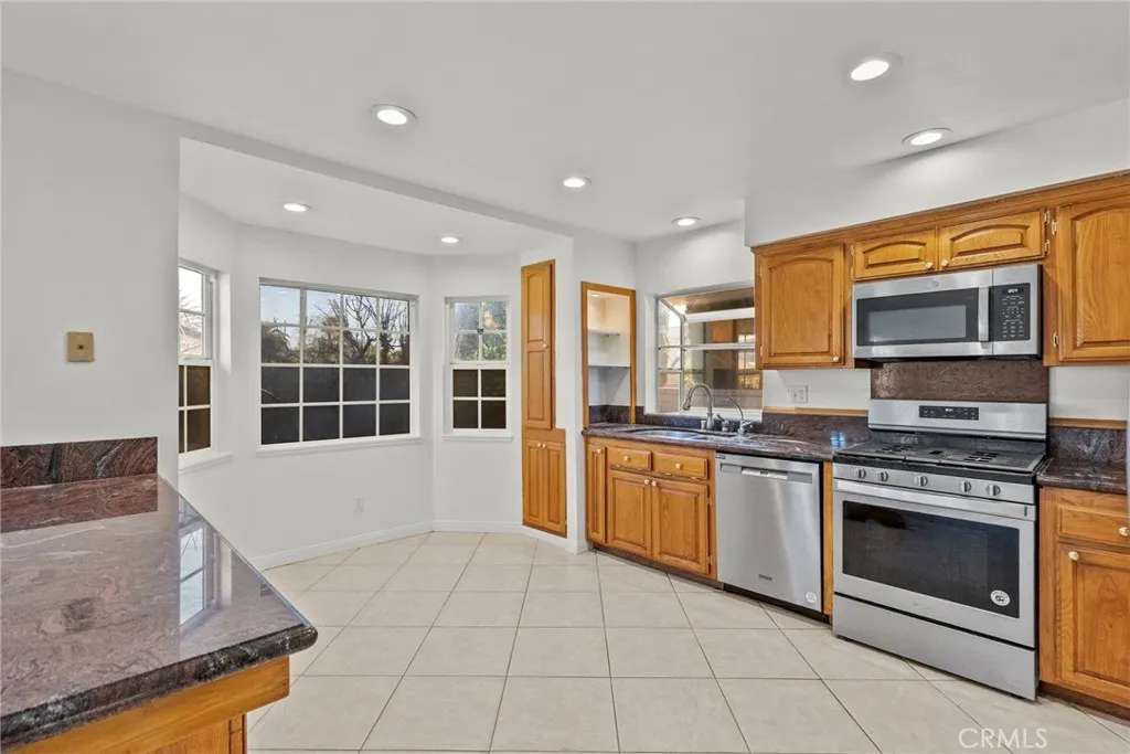 25550 Old Course Way, Valencia, California 91355 home-pic-16