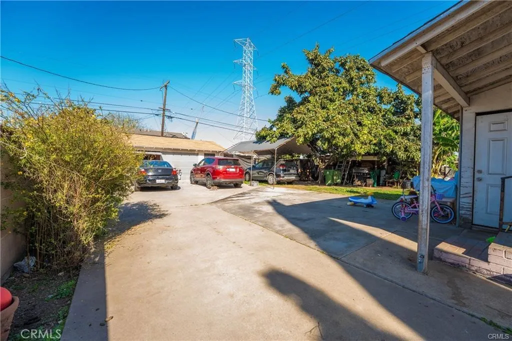 645 E 113th, Los Angeles, California 90059 home-pic-19