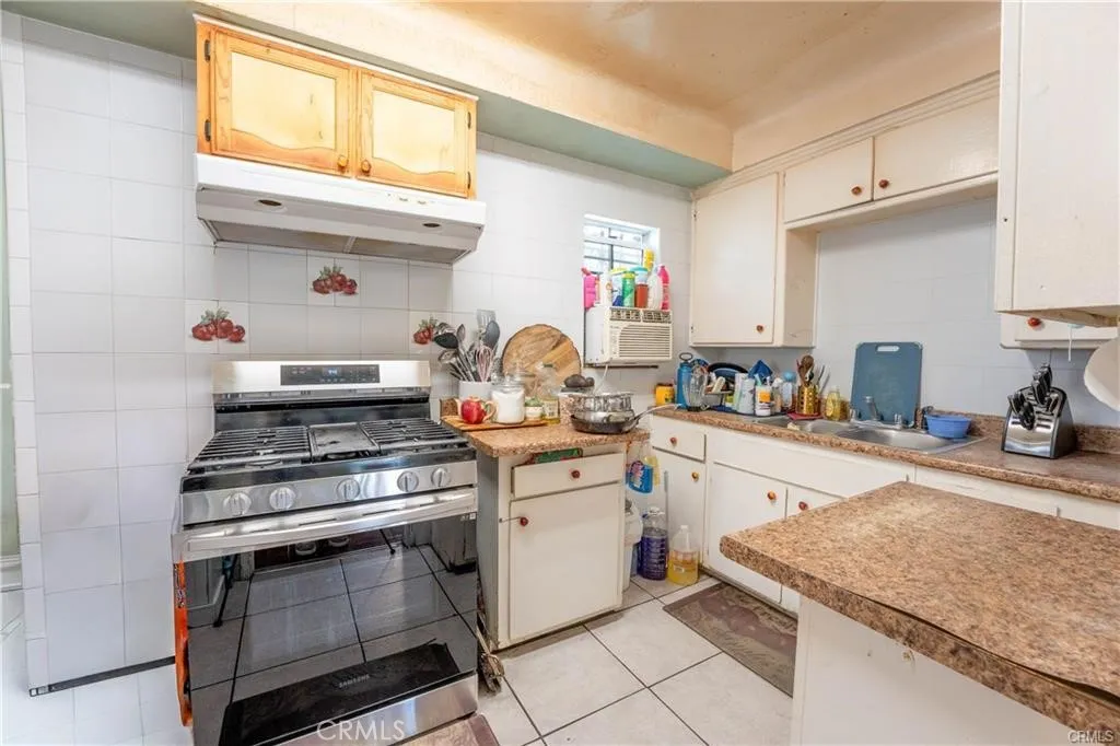 645 E 113th, Los Angeles, California 90059 home-pic-7