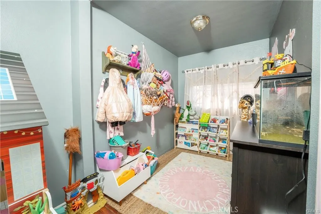 645 E 113th, Los Angeles, California 90059 home-pic-15