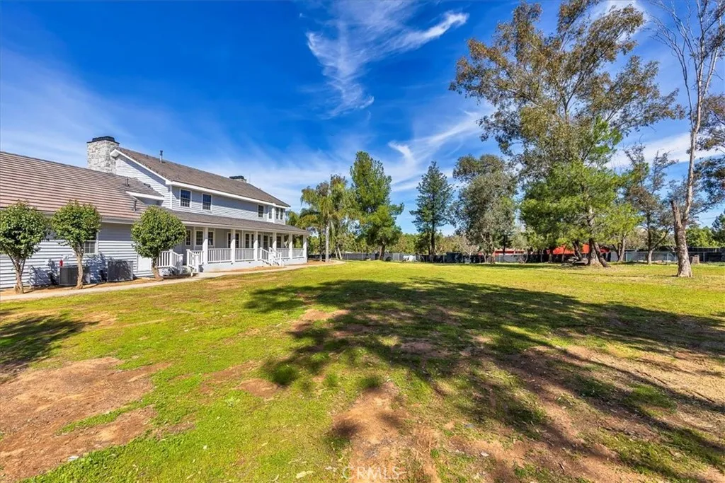 23100 Rolling Meadows Drive, Perris, California 92570 home-pic-48