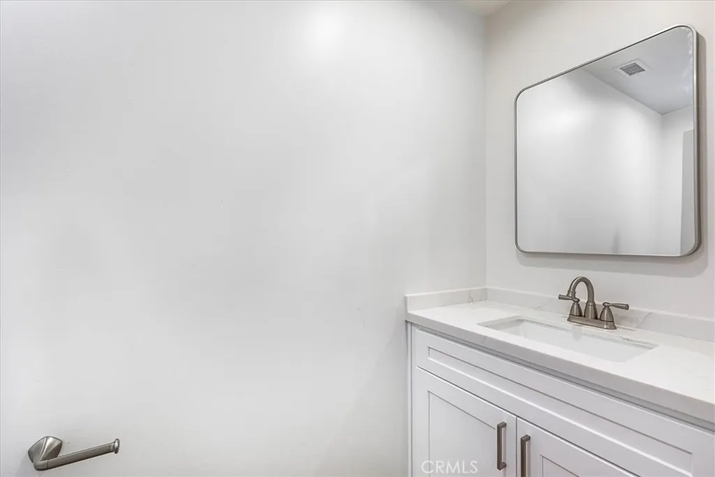 23100 Rolling Meadows Drive, Perris, California 92570 home-pic-42