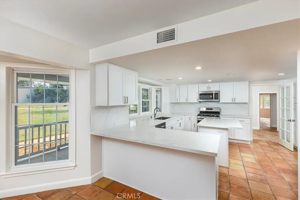 23100 Rolling Meadows Drive, Perris, California 92570 home-pic-21