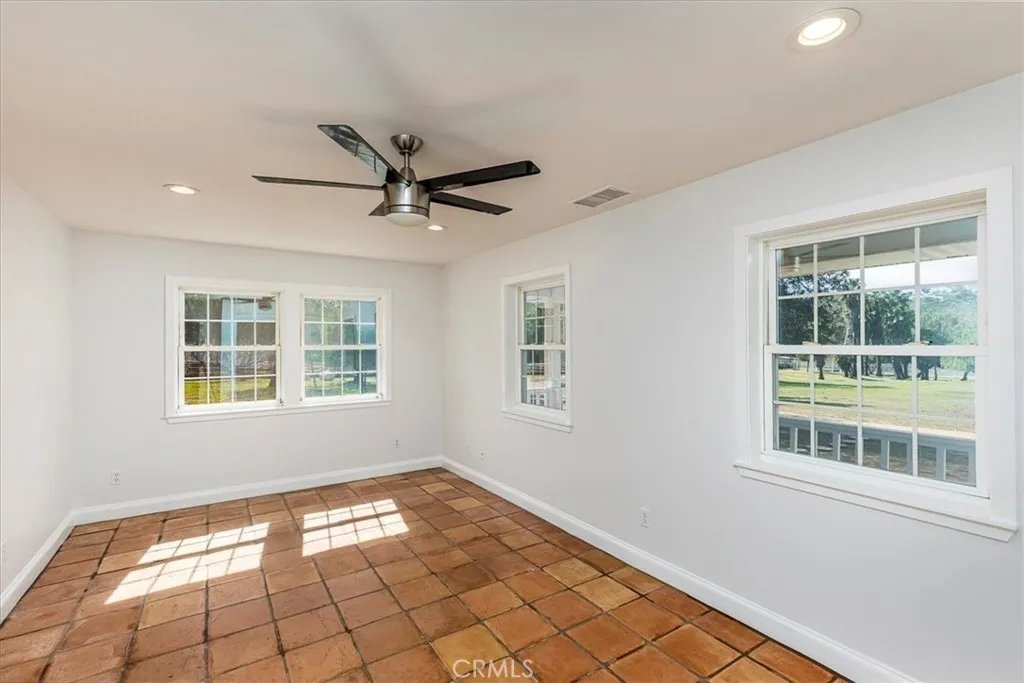 23100 Rolling Meadows Drive, Perris, California 92570 home-pic-28