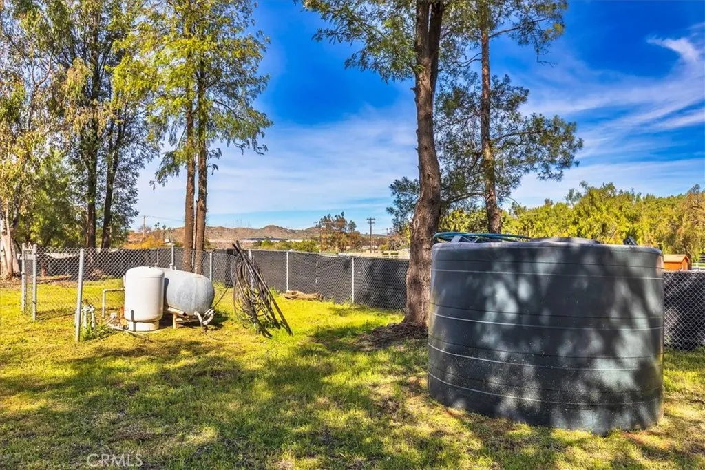 23100 Rolling Meadows Drive, Perris, California 92570 home-pic-45