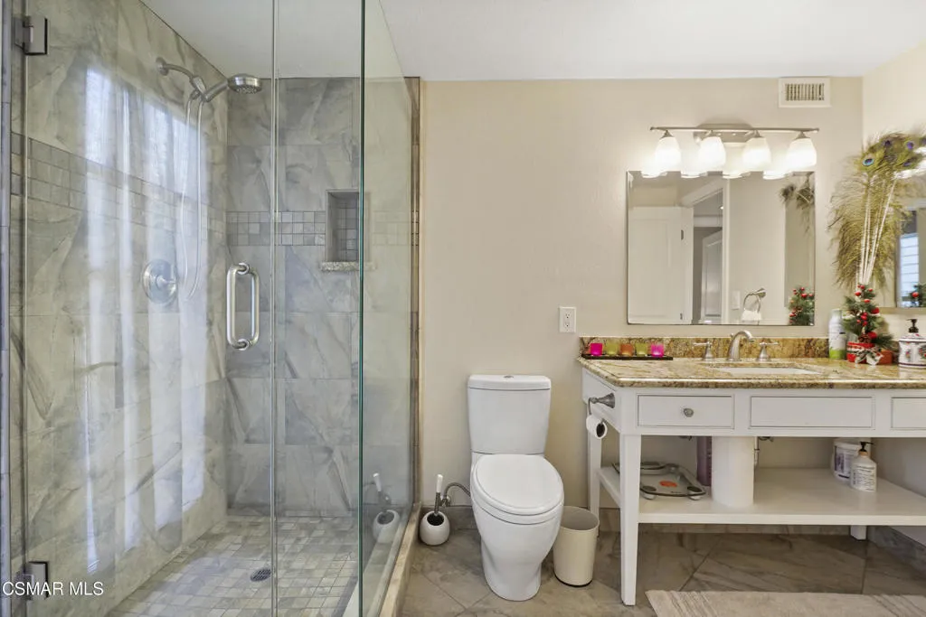 1633 Aspenwall Road, Lake Sherwood, California 91361 home-pic-18