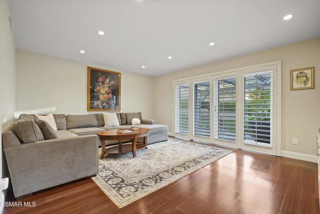 1633 Aspenwall Road, Lake Sherwood, California 91361 home-pic-14
