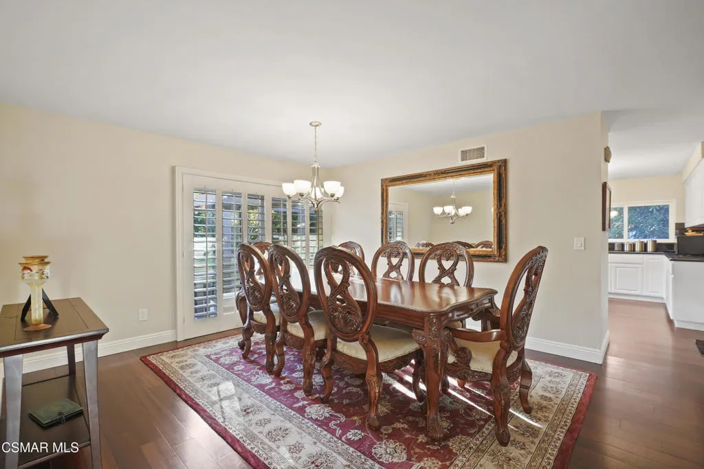1633 Aspenwall Road, Lake Sherwood, California 91361 home-pic-9